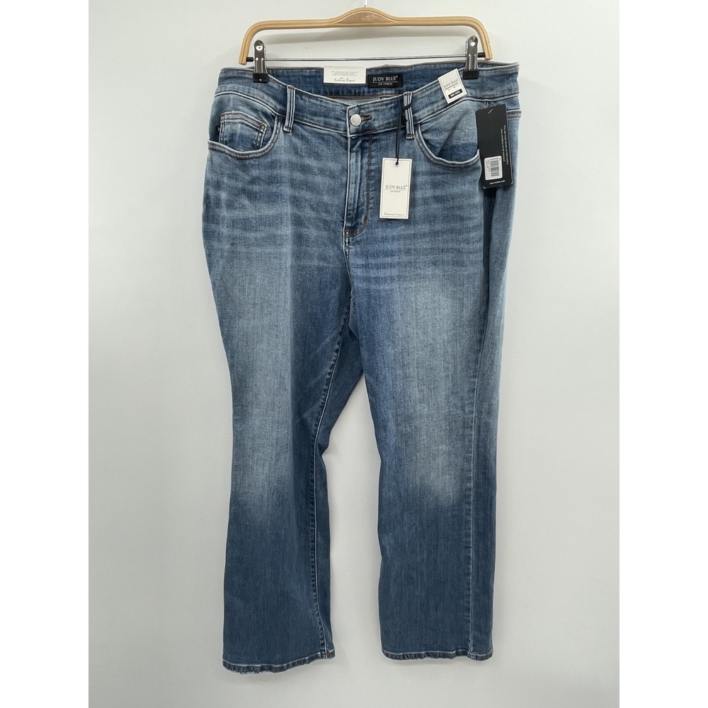 NWT Judy Blue Jeans Women 18 Light Blue Denim Mid-Rise Zip-Fly 5-Pocket Hipster